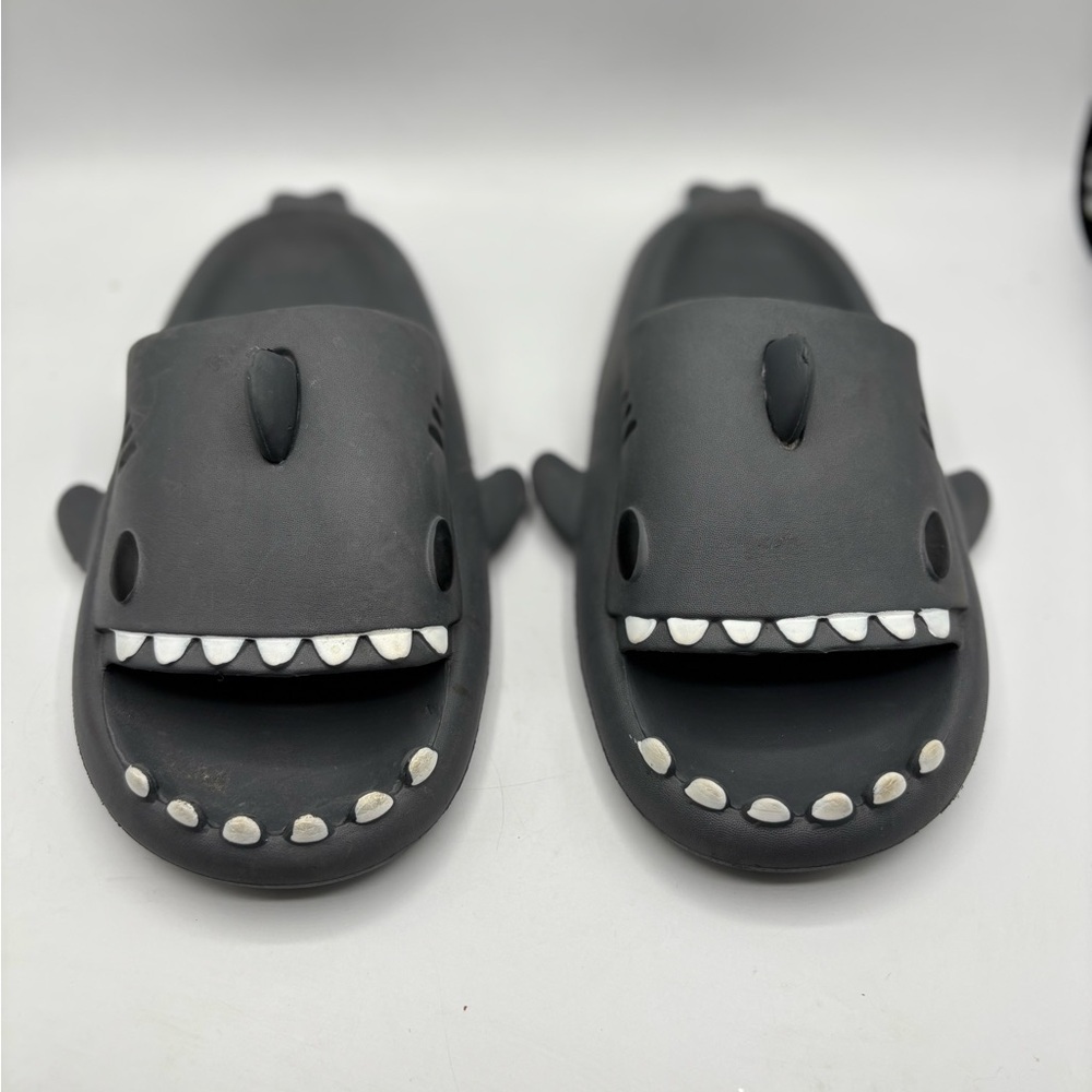 Shark Slide Sandals Gray Novelty Beach Pool Slippers EU 42-43